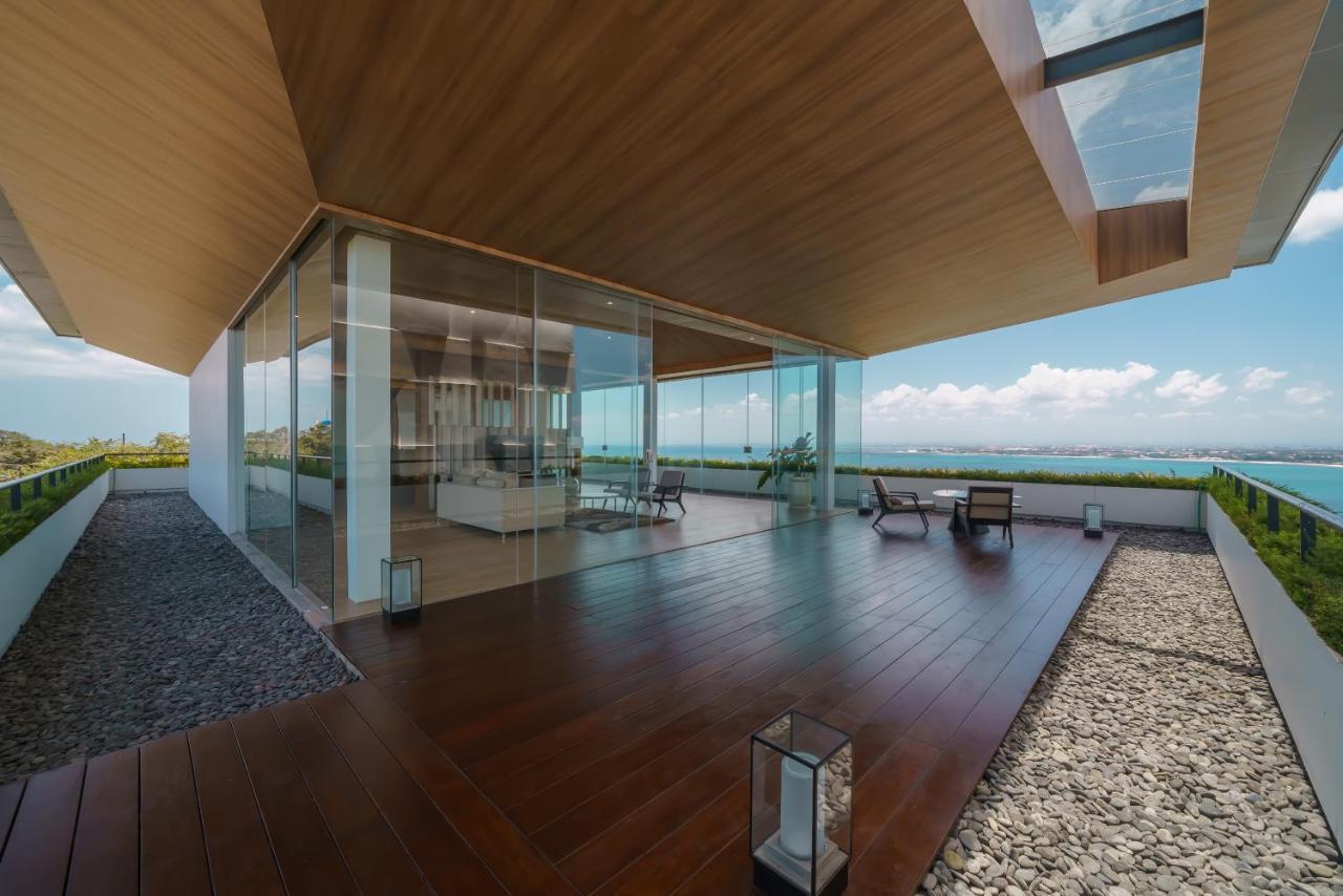 Beyond The Sea - Luxe Sea View Villa In Jimbaran Bagian luar foto